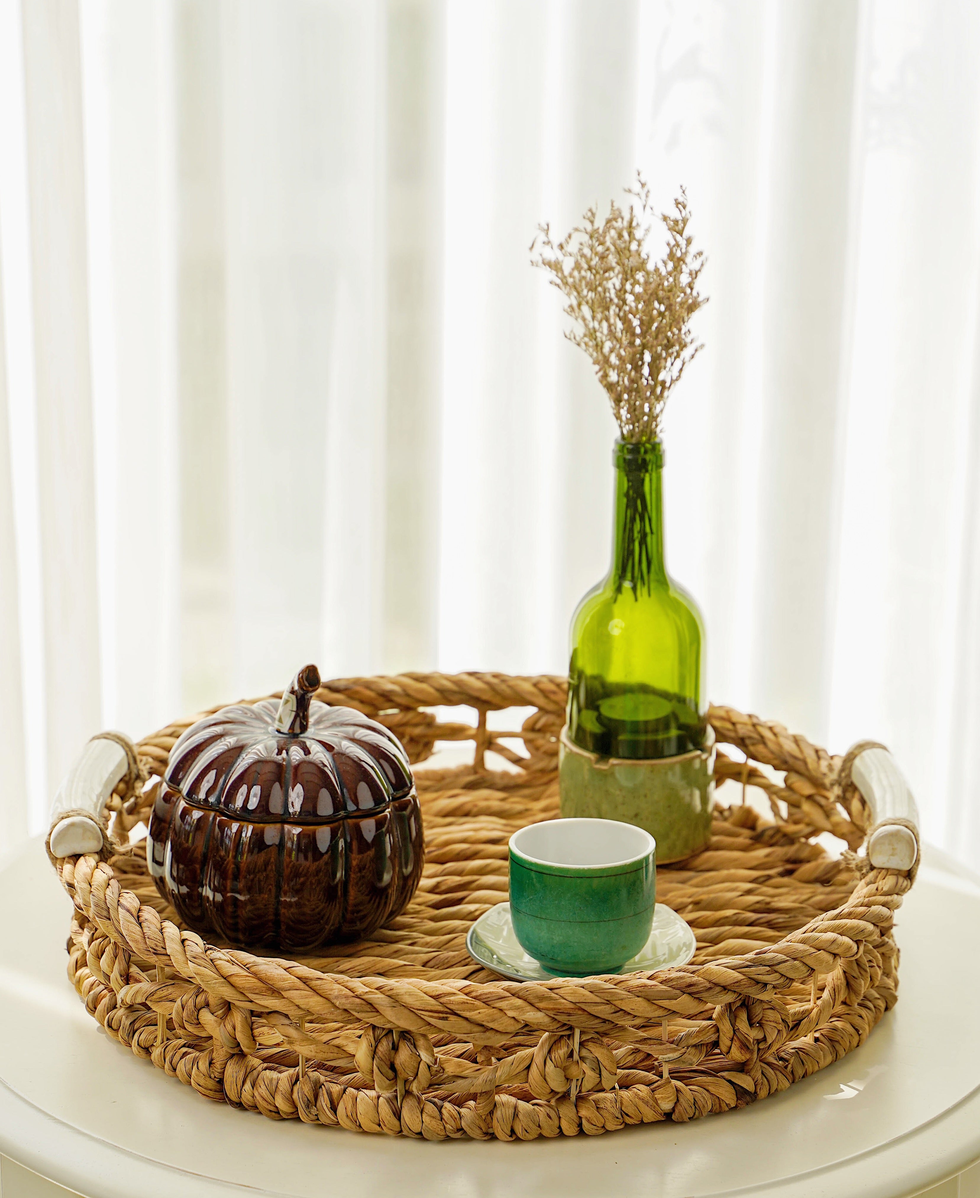 Natural Woven Water Hyacinth Tray With Ceramic Handles 2 Piece Set